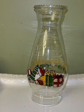 Anchor Hocking HomeTrends "Seasons Greetings" Santa hurricane lamp shade
